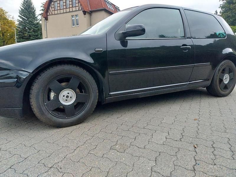 Gebraucht VW Golf III 102 PS (75 kW) 1998 Schwarz Limousine