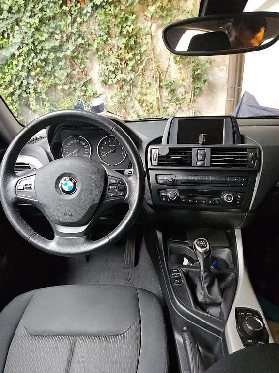 Gebraucht BMW 116 136 PS (100 kW) 2011 Schwarz Kleinwagen