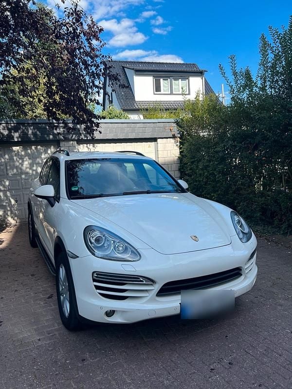 Weiß Gebraucht 2011 Porsche Cayenne SUV | 24.500 € (Teuer) - Bild 1/4