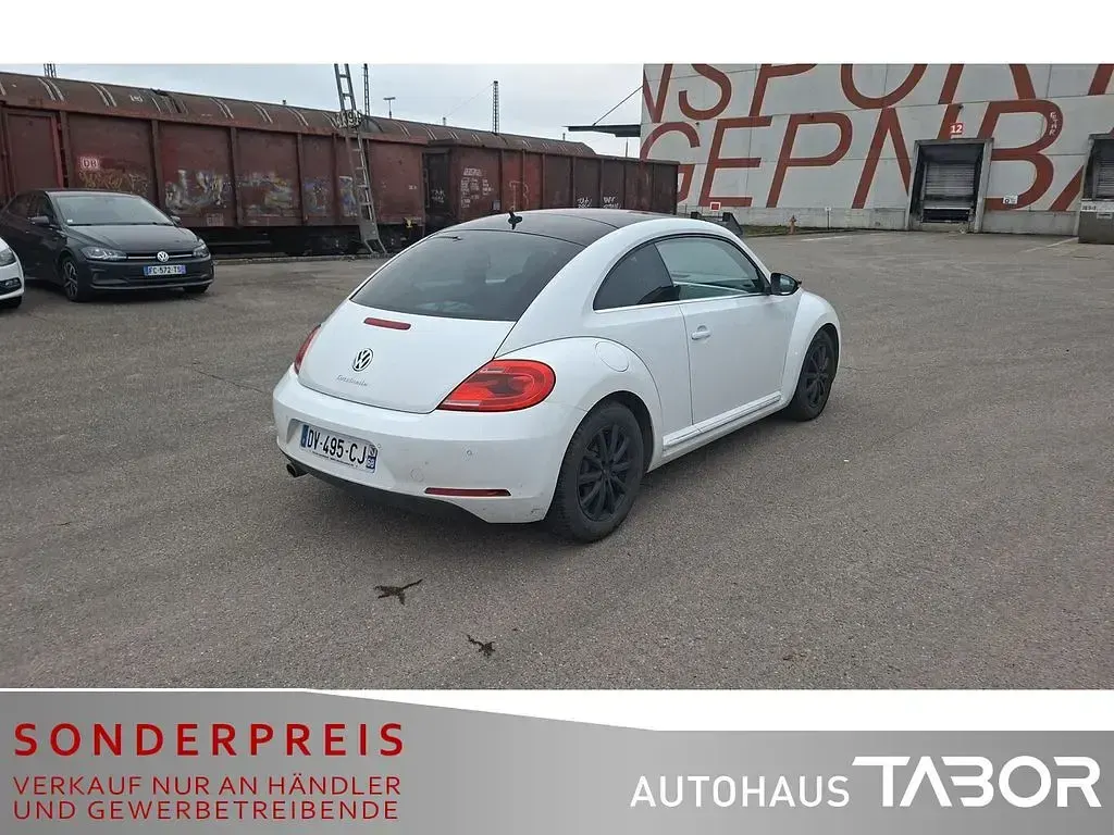 Usata VW Beetle Design 105 CV (77 kW) 2015 Bianco Utilitaria