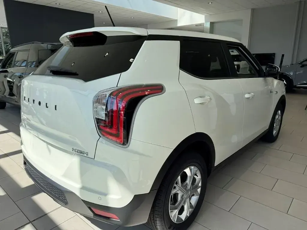 Gebraucht KGM Tivoli 163 PS (119 kW) 2025 Weiß SUV