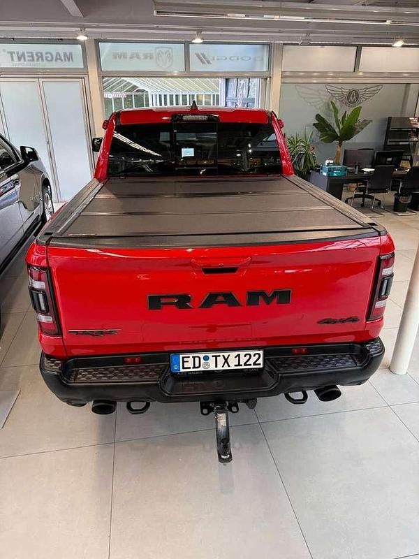 Gebraucht Dodge Ram 711 PS (522 kW) 2022 Rot Abholung