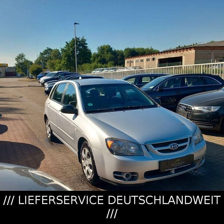 Gebraucht Kia Cerato LX 105 PS (77 kW) 2007 Silber Limousine