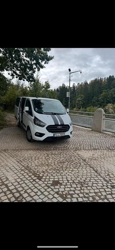 Weiß Gebraucht 2020 Ford Transit Custom Van / Kleinbus | 13.000 € (Teuer) - Bild 1/4