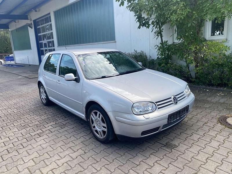 Gebraucht VW Golf IV Edition 101 PS (74 kW) 2000 Silber Limousine