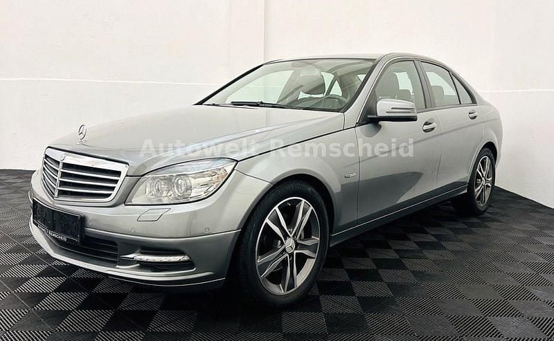 Gebraucht Mercedes C250 204 PS (150 kW) 2011 Silber Limousine