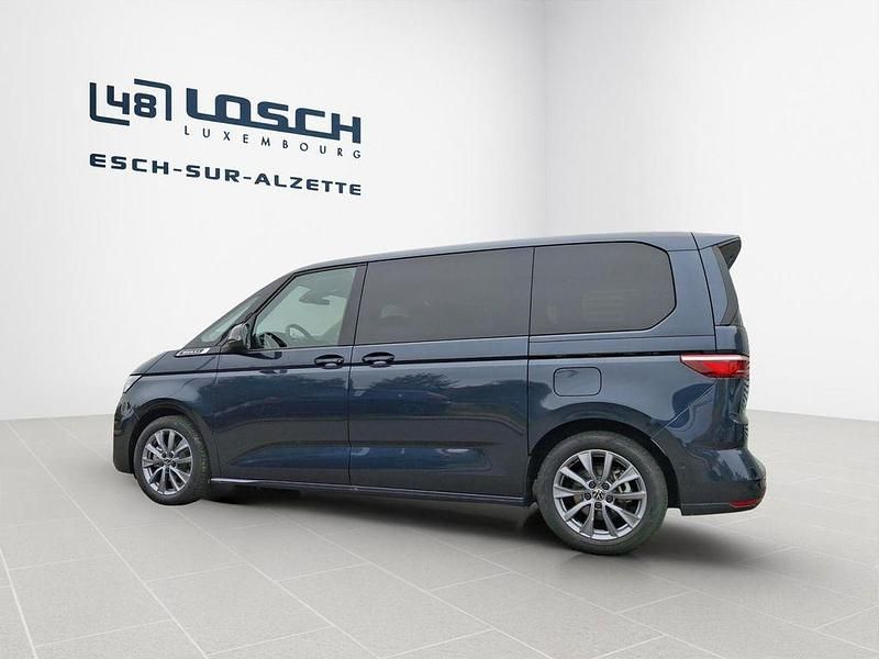 Neu VW T7 Life 150 PS (110 kW) 2025 Blau Van