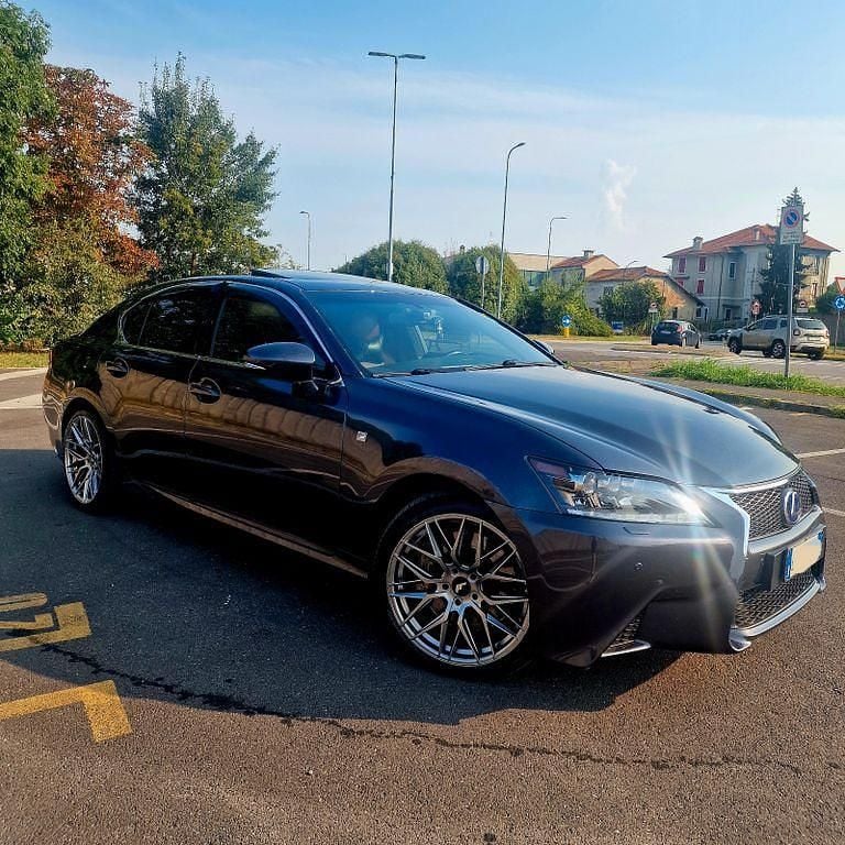 Grau Gebraucht 2012 Lexus GS450H Sport Line Limousine | 20.700 € - Bild 1/4