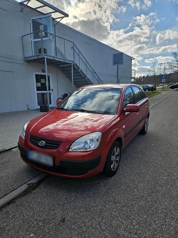 Gebraucht Kia Rio 97 PS (71 kW) 2006 Rot Kleinwagen