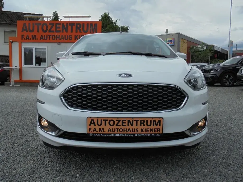 Gebraucht Ford Ka Plus Basis 69 PS (50 kW) 2019 Weiß Kleinwagen