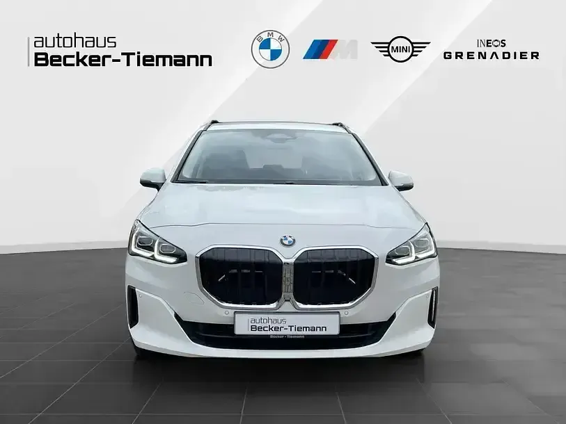 Gebraucht BMW 220 Active Tourer Efficient Dynamics 156 PS (114 kW) 2025 Alpinweiß uni Van / Kleinbus
