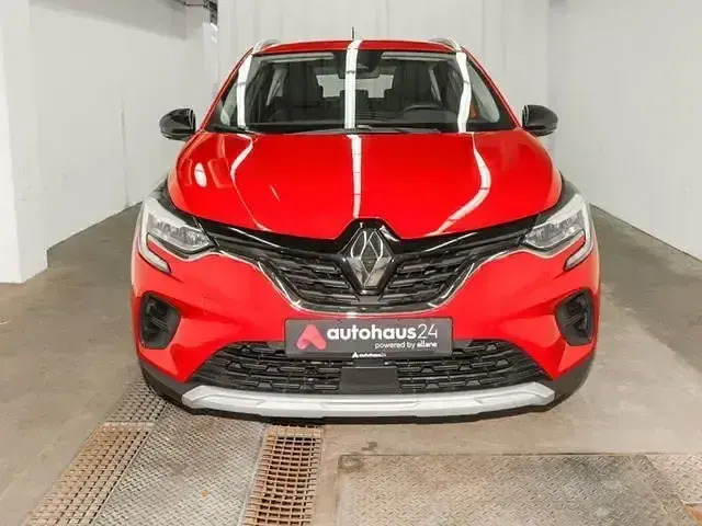 Gebraucht Renault Captur Equilibre 140 PS (102 kW) 2023 Rot SUV