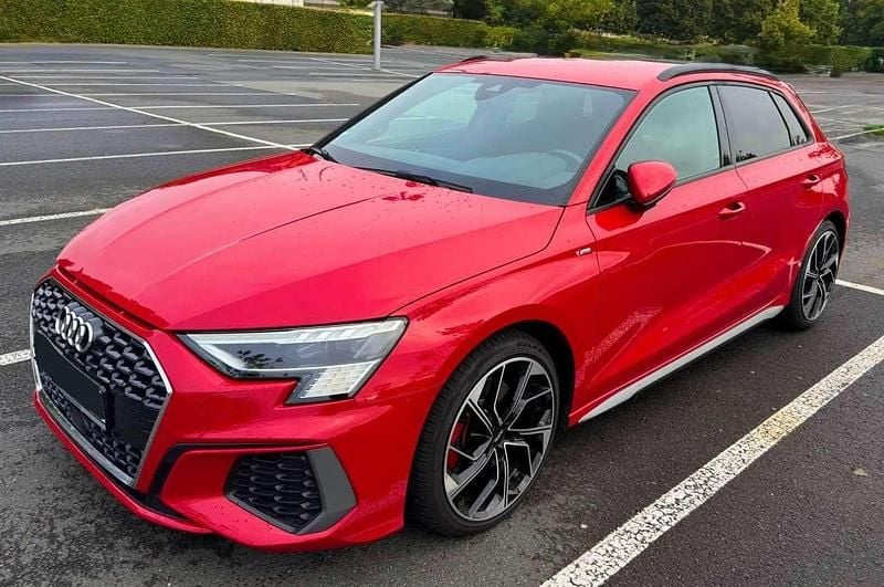 Tangorot metallic Gebraucht 2021 Audi A3 S-Line Kleinwagen | 23.500 € (Guter Preis) - Bild 1/4