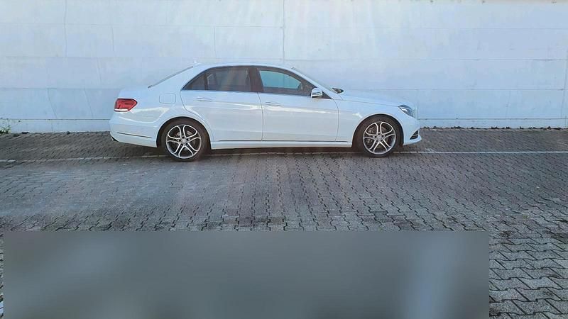 Gebraucht Mercedes E400 333 PS (244 kW) 2013 Weiß Limousine