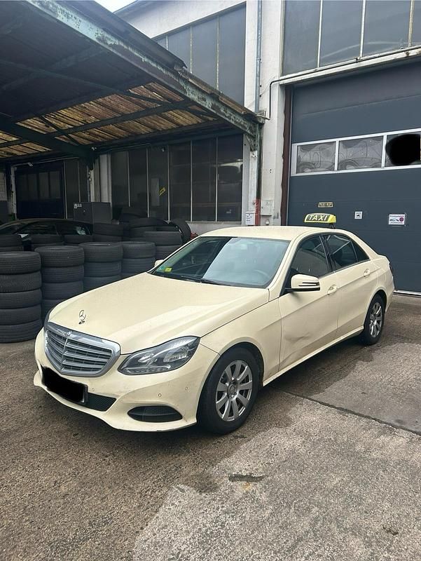 Gebraucht Mercedes E200 136 PS (100 kW) 2015 Limousine