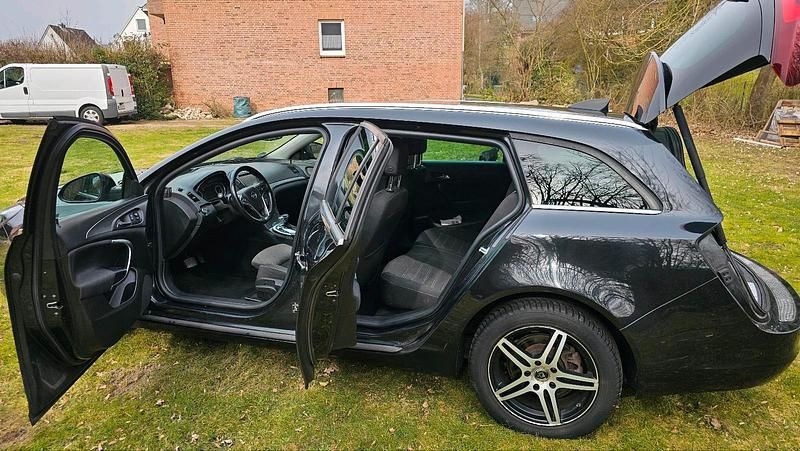 Gebraucht Opel Insignia 136 PS (100 kW) 2016 Schwarz Kombi