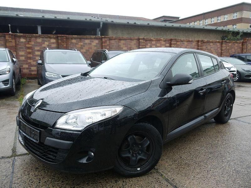 Schwarz Gebraucht 2011 Renault Mégane III Limousine | 3.999 € (Fairer Preis) - Bild 1/4