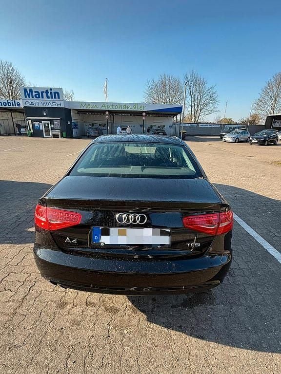 Gebraucht Audi A4 170 PS (125 kW) 2012 Schwarz Limousine