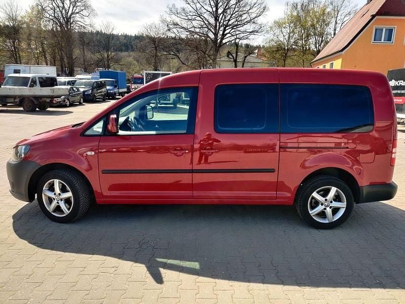 Gebraucht VW Caddy Maxi 102 PS (75 kW) 2013 Rot Van / Kleinbus