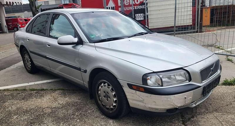 Silber Gebraucht 1999 Volvo S80 Business Edition Limousine | 600 € - Bild 1/4