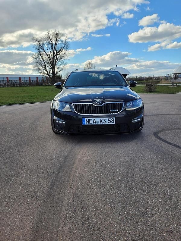 Gebraucht Skoda Octavia RS 184 PS (135 kW) 2014 Schwarz Kleinwagen