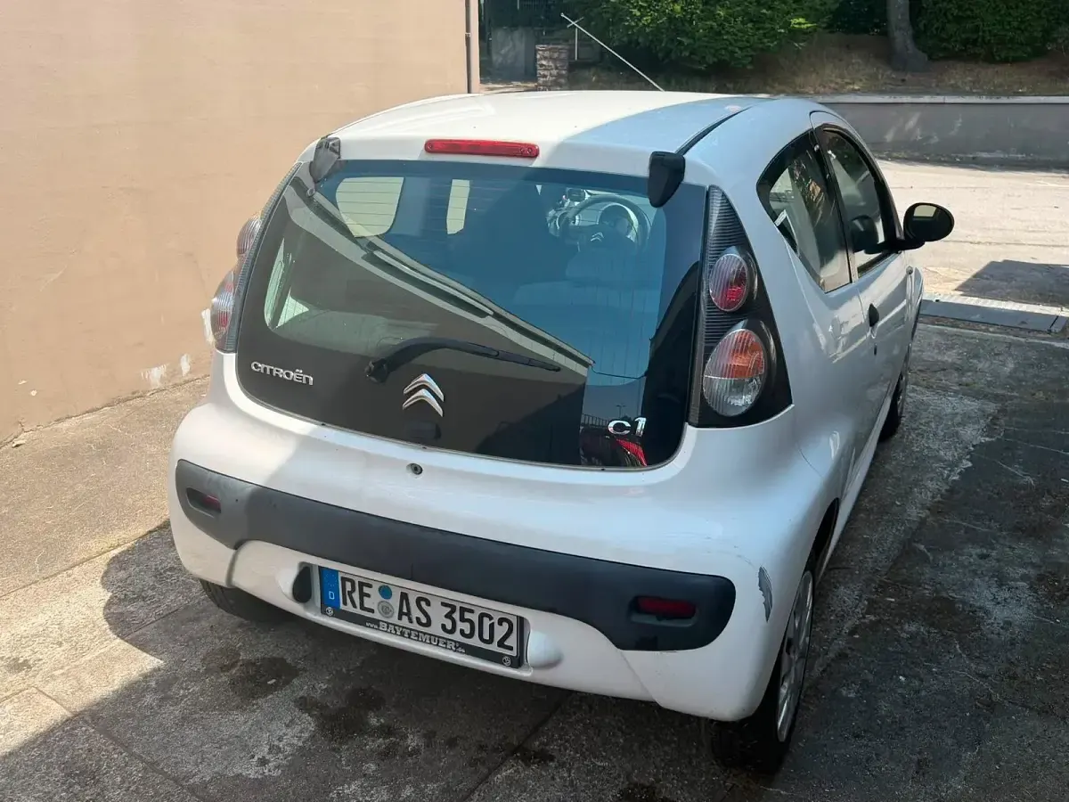 Gebraucht Citroën C1 68 PS (50 kW) 2012 Weiß Kleinwagen