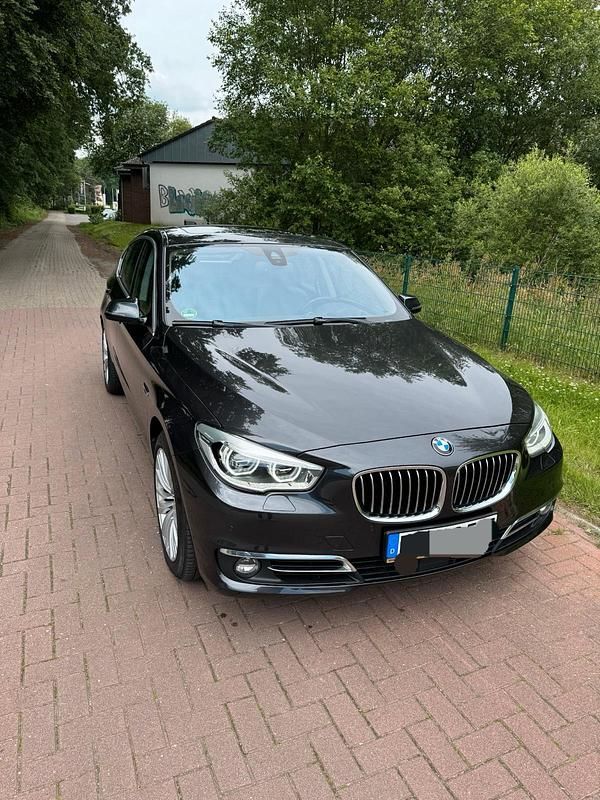 Grau Gebraucht 2017 BMW 535 Coupé | 15.950 € (Guter Preis) - Bild 1/4