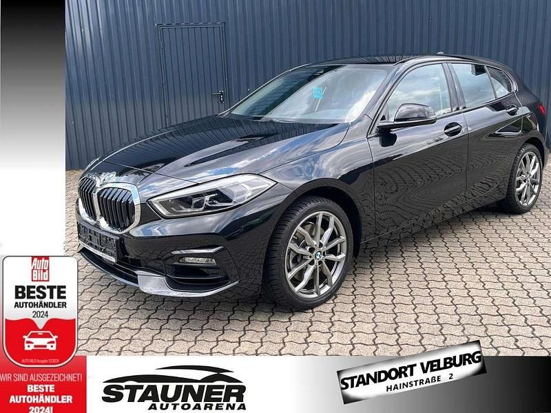 Black sapphiremetallic Gebraucht 2024 BMW 120 Sport Line Kleinwagen | 26.700 € (Guter Preis) - Bild 1/4