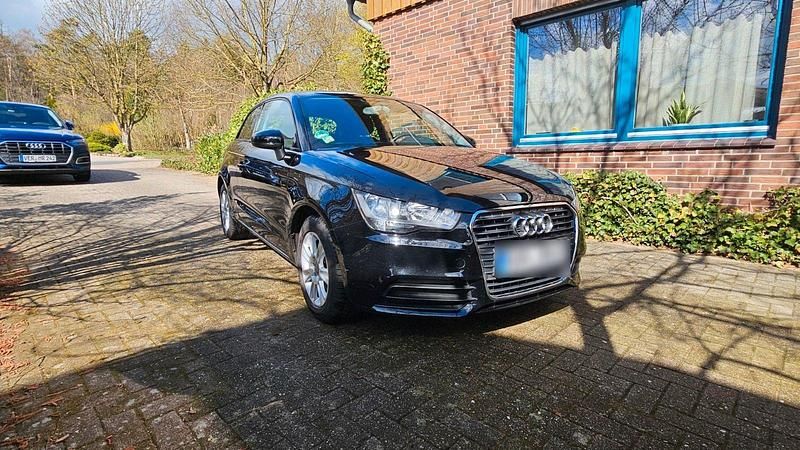 Gebraucht Audi A1 Attraction 86 PS (63 kW) 2011 Schwarz Kleinwagen
