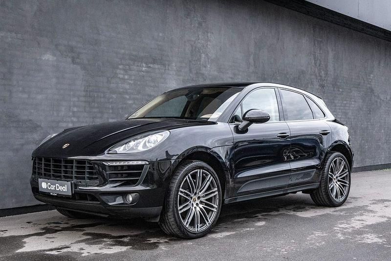 Schwarz Gebraucht 2014 Porsche Macan S SUV | 27.370 € (Etwas zu teuer) - Bild 1/4