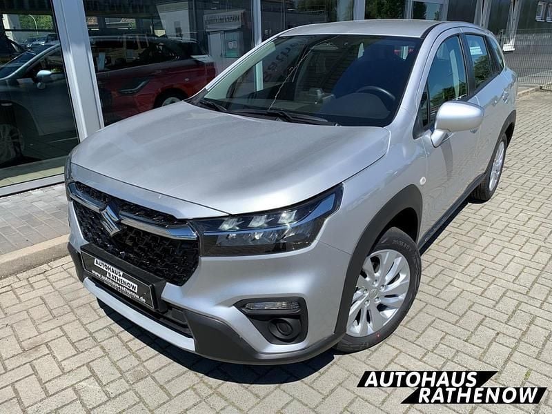 Neu Suzuki SX4 S-Cross 129 PS (94 kW) 2025 Weiß Limousine