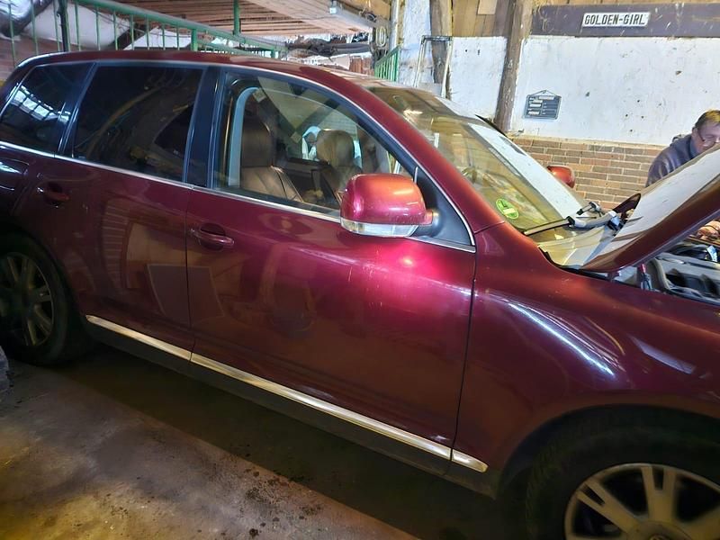 Gebraucht VW Touareg 225 PS (165 kW) 2006 Rot SUV