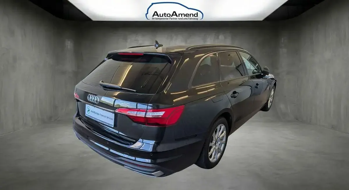 Gebraucht Audi A4 150 PS (110 kW) 2022 Schwarz Kombi