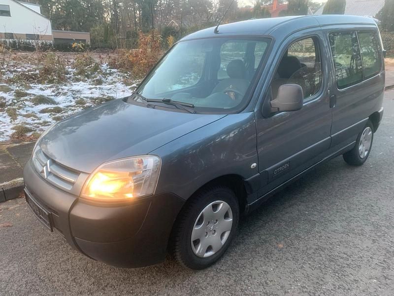 Grau Gebraucht 2007 Citroën Berlingo Van / Kleinbus | 999 € (Guter Preis) - Bild 1/4