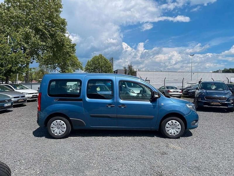 Blau Gebraucht 2014 Mercedes Citan 111 Kombi | 9.500 € (Etwas zu teuer) - Bild 1/4