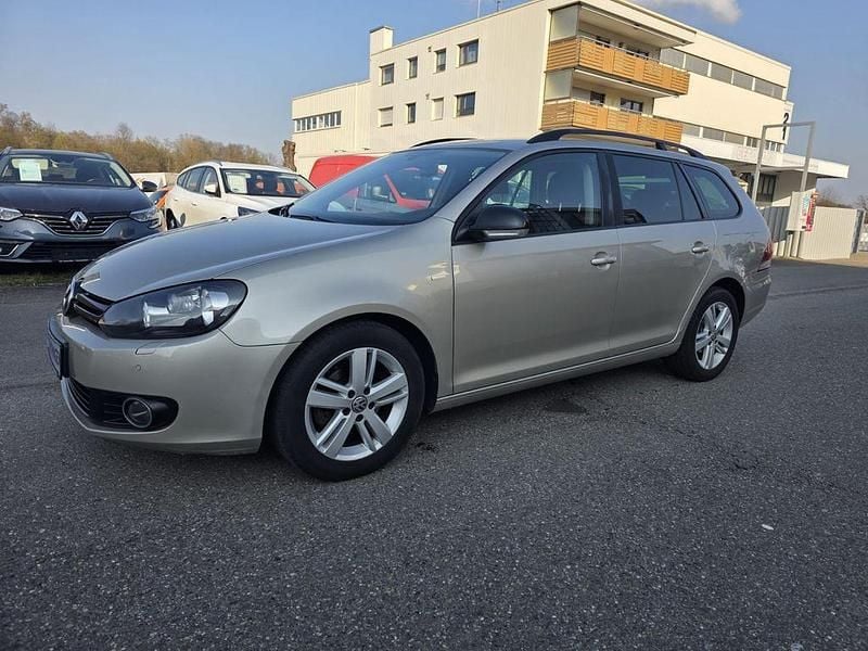 Gebraucht VW Golf VI Match 122 PS (89 kW) 2013 Silber Kleinwagen