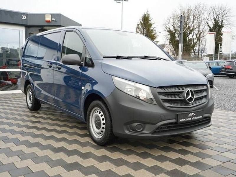 Gebraucht Mercedes Vito 136 PS (100 kW) 2023 Blau Van