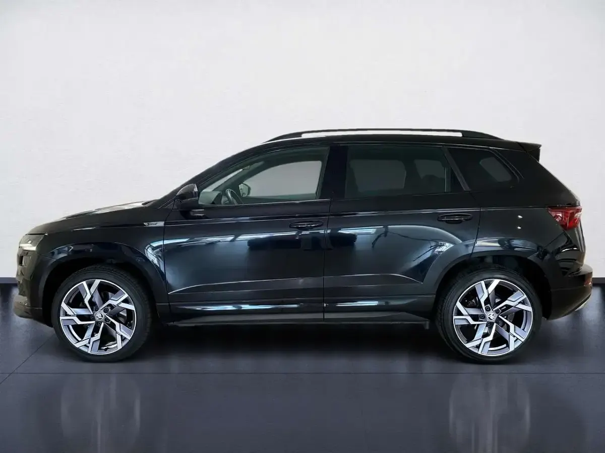 Gebraucht Skoda Karoq SportLine 150 PS (110 kW) 2022 Schwarz SUV