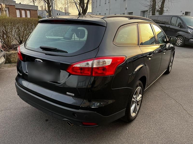 Gebraucht Ford Focus 150 PS (110 kW) 2013 Schwarz Kombi