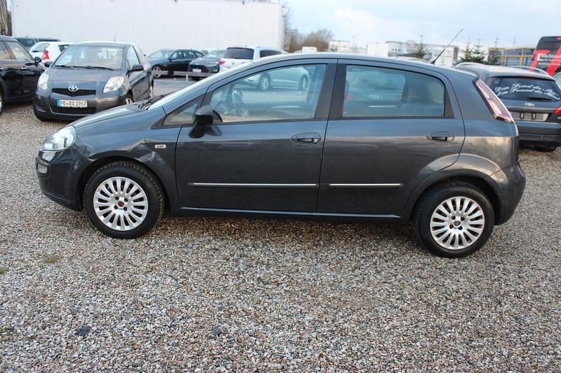 Gebraucht Fiat Punto Evo Dynamic 77 PS (56 kW) 2010 Grau Kleinwagen