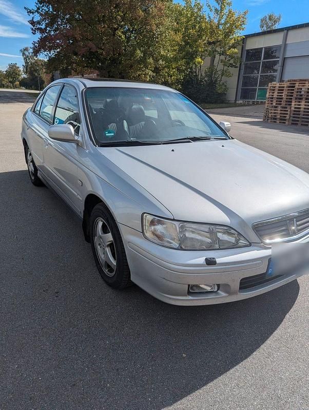 Silber Gebraucht 2000 Honda Accord ES Limousine | 900 € (Superpreis) - Bild 1/4