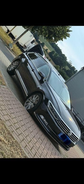 Gebraucht VW Passat Highline 190 PS (139 kW) 2016 Schwarz Limousine