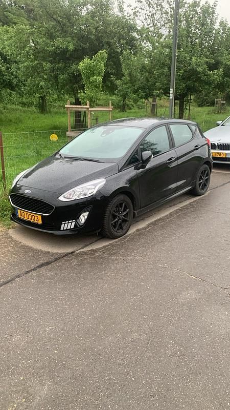 Gebraucht Ford Fiesta 100 PS (73 kW) 2017 Schwarz Kleinwagen