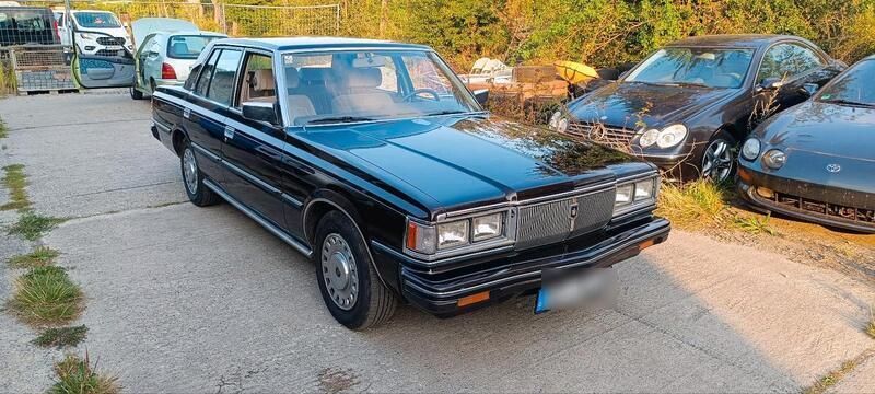 Braun Gebraucht 1980 Toyota Crown Limousine | 3.000 € - Bild 1/4