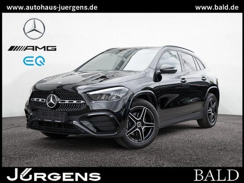 Schwarz unilack nachtschwarz Gebraucht 2024 Mercedes GLA200 AMG SUV | 44.550 € (Teuer) - Bild 1/4