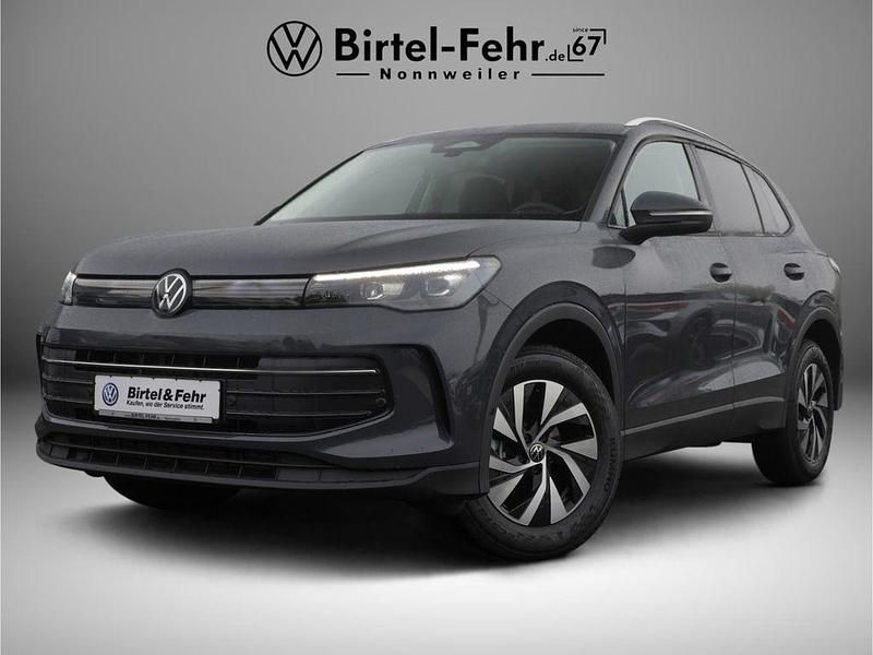 Schwarz Neu 2025 VW Tiguan Life SUV | 39.999 € (Superpreis) - Bild 1/4