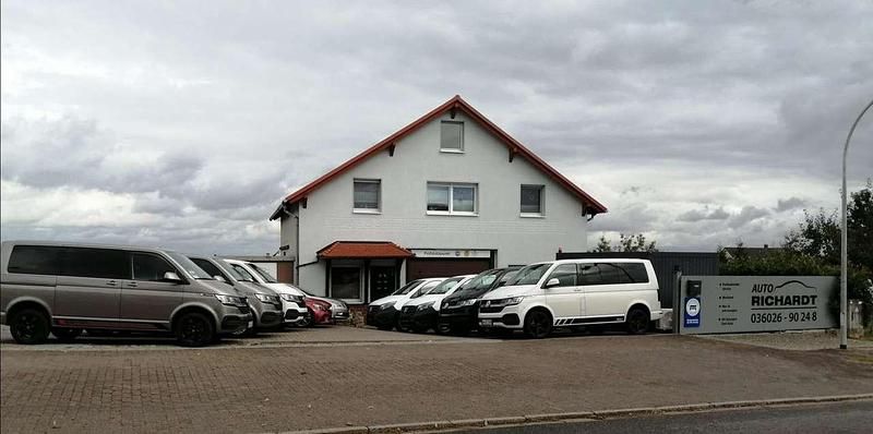 Neu VW Transporter 150 PS (110 kW) 2025 Reflexsilber metallic Van