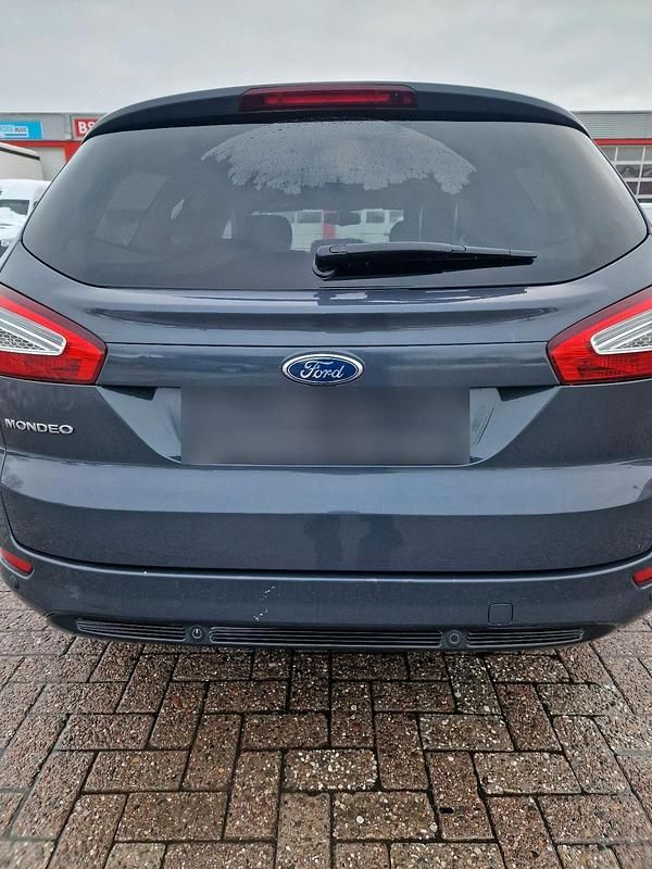 Gebraucht Ford Mondeo 116 PS (85 kW) 2011 Grau Kombi
