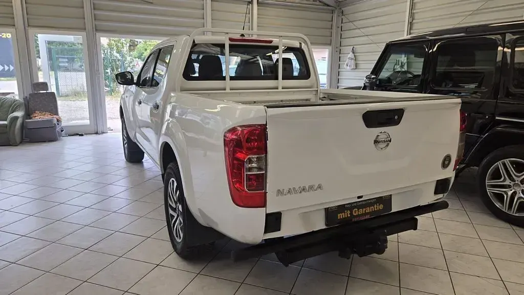 Gebraucht Nissan Navara Visia 163 PS (119 kW) 2017 Weiß Pickup
