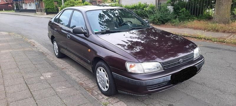 Braun Gebraucht 1993 Toyota Carina E Limousine | 2.850 € - Bild 1/4